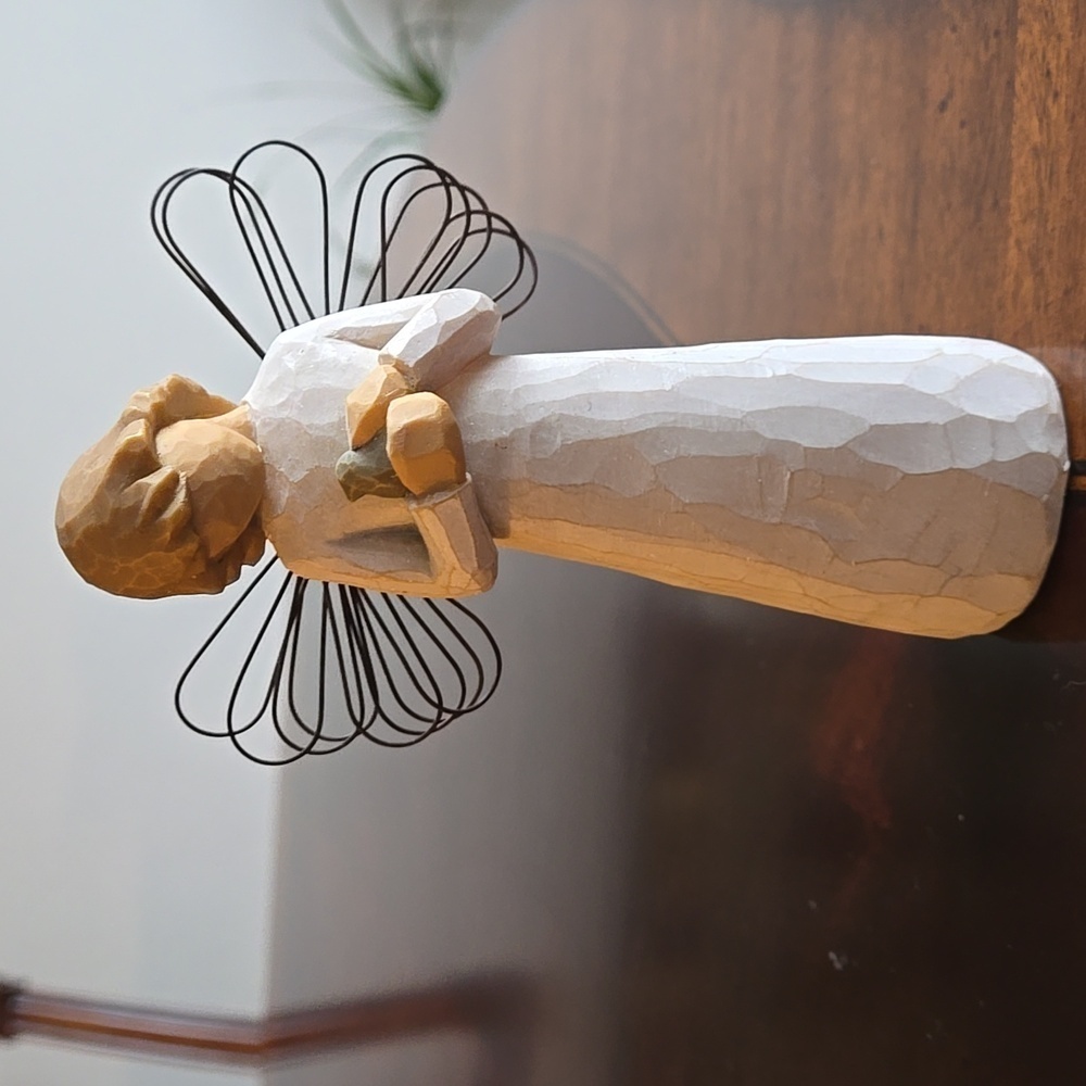 WILLOW TREE FIGURE "ANGEL OF HEALING" by SUSAN LORDI